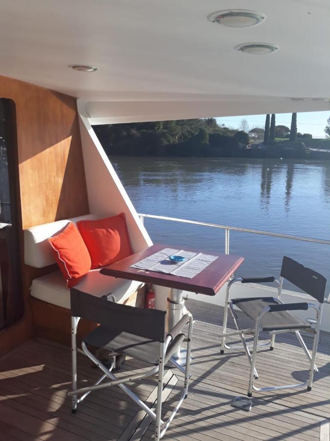Boat And Breakfast Fiumicino - Roma Hotel Ostia Antica Buitenkant foto